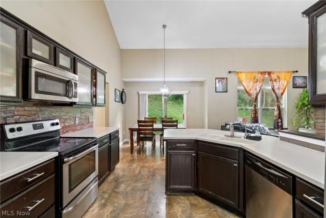 2693 Superior Drive Uniontown OH 44685