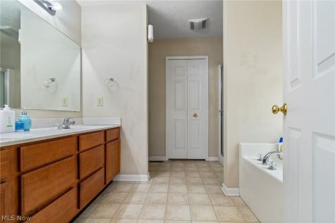 2693 Superior Drive Uniontown OH 44685