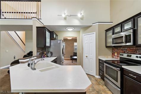 2693 Superior Drive Uniontown OH 44685