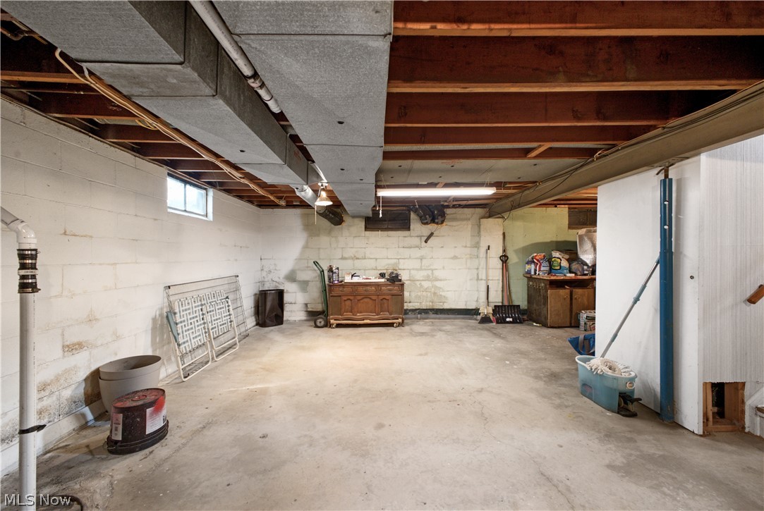 313 S Canal Street Newton Falls OH 44444