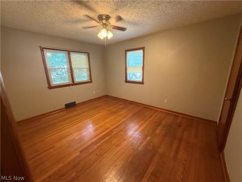 5889 Kellar Road Akron OH 44319