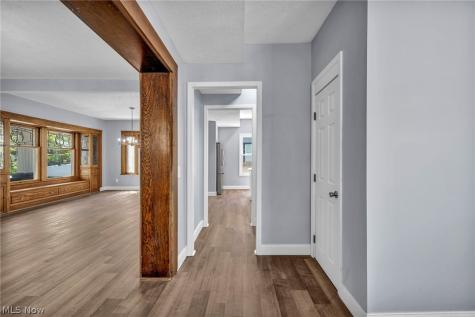 2172 West Boulevard Cleveland OH 44102