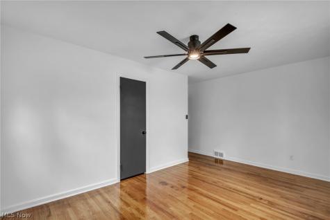 421 E 255th Euclid OH 44132