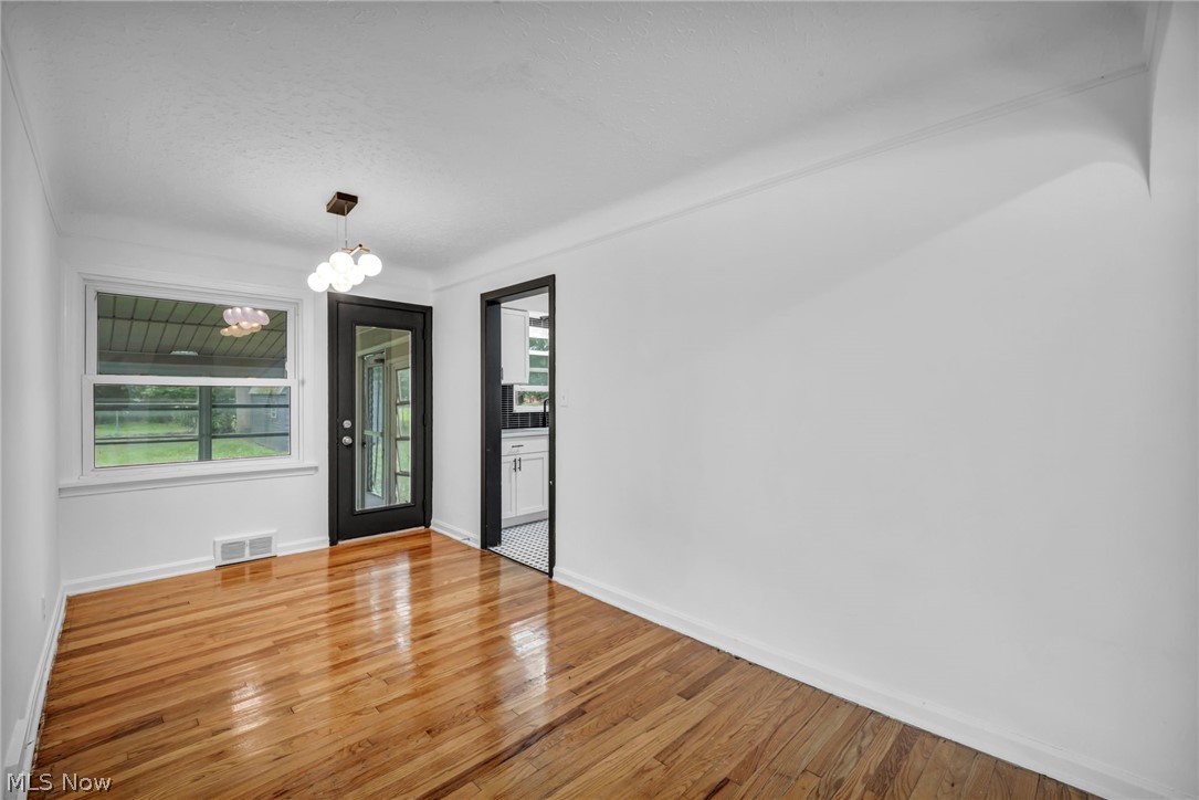 421 E 255th Euclid OH 44132