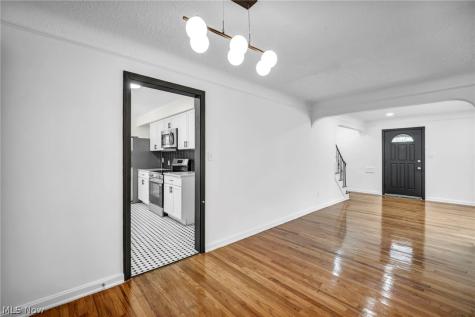 421 E 255th Euclid OH 44132