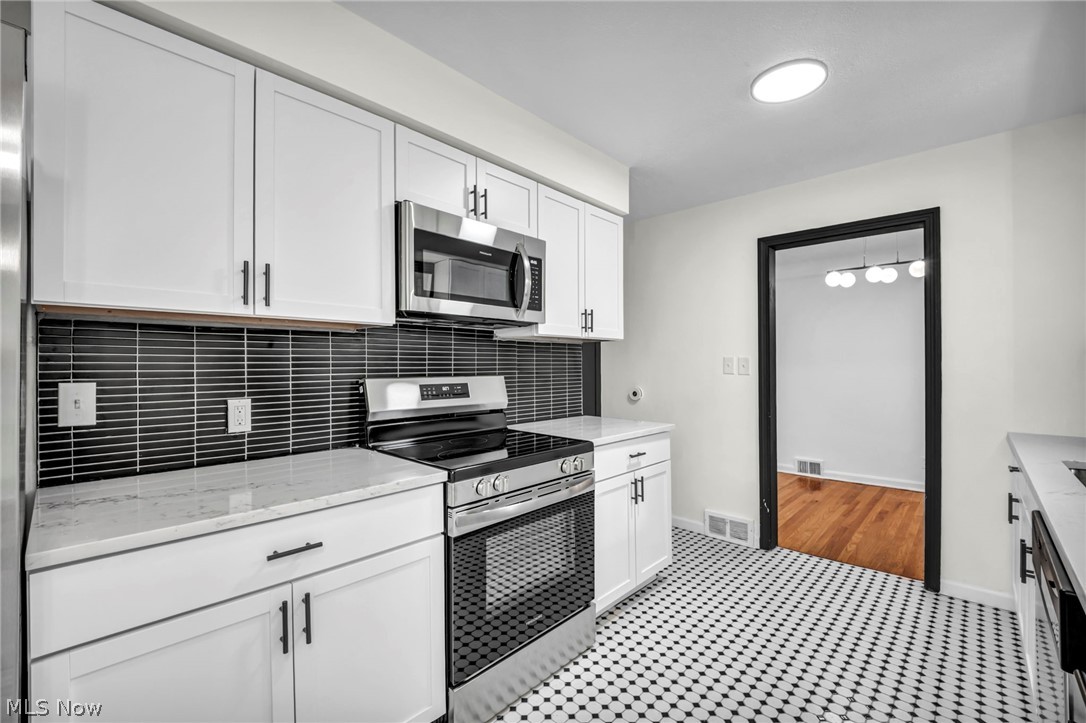 421 E 255th Euclid OH 44132