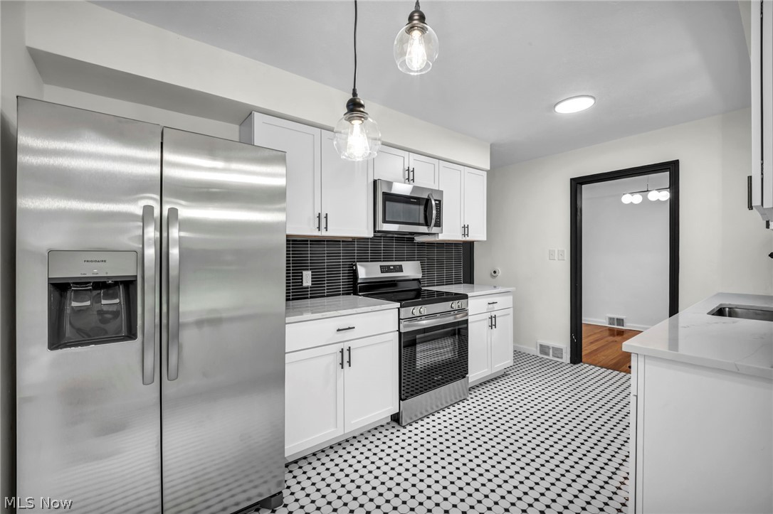 421 E 255th Euclid OH 44132