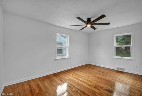 421 E 255th Euclid OH 44132