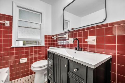 421 E 255th Euclid OH 44132
