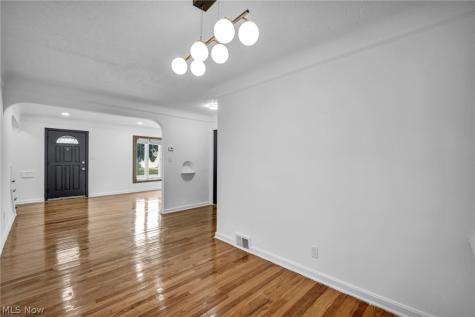 421 E 255th Euclid OH 44132