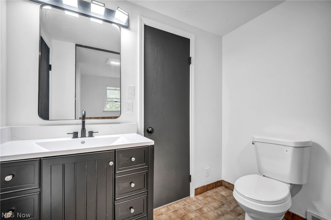 421 E 255th Euclid OH 44132