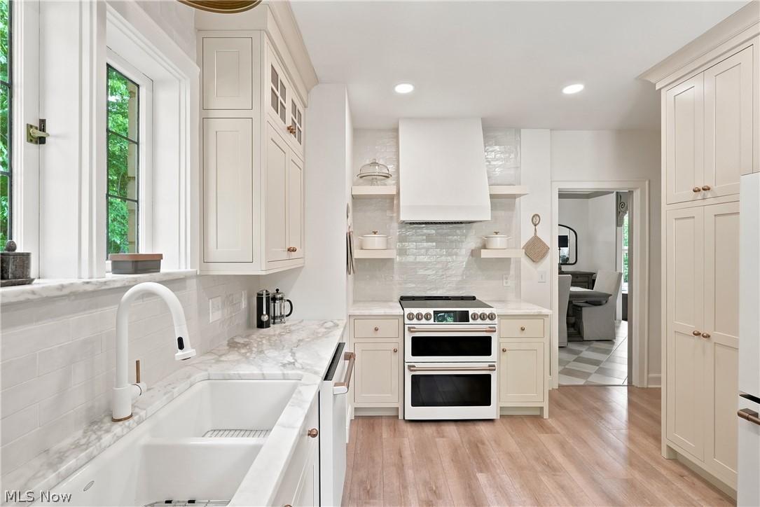 8061 Chagrin Road Chagrin Falls OH 44023