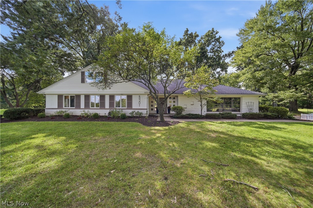 8201 Kellydale Street NW Massillon OH 44646