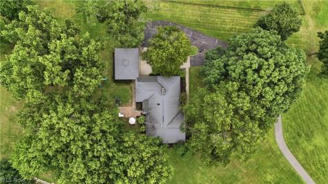 8201 Kellydale Street NW Massillon OH 44646