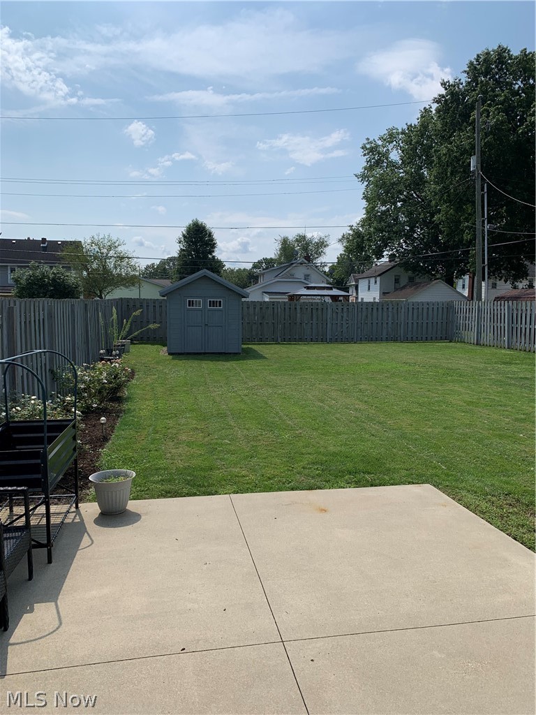 824 Hardesty Avenue NW New Philadelphia OH 44663