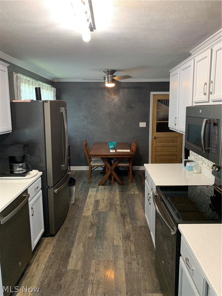 824 Hardesty Avenue NW New Philadelphia OH 44663