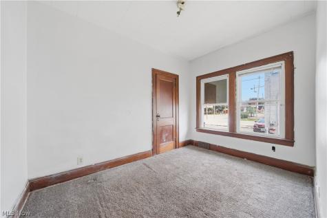 1304 W Waterloo Road Akron OH 44314