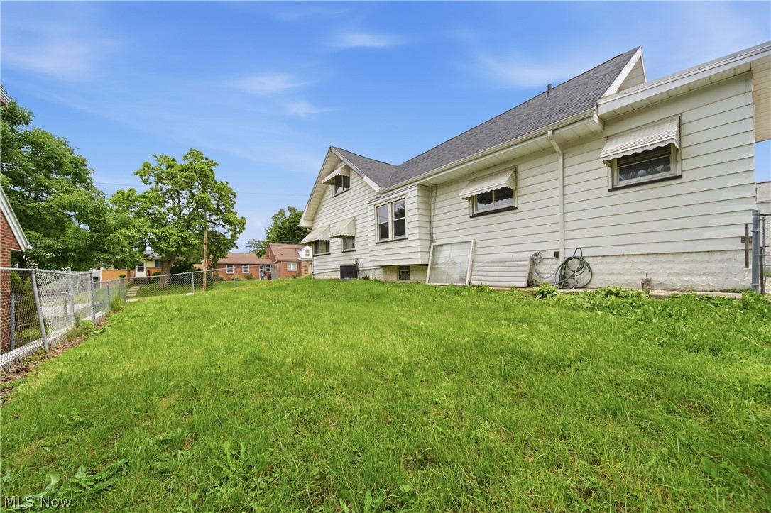 1304 W Waterloo Road Akron OH 44314