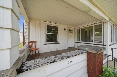 1304 W Waterloo Road Akron OH 44314