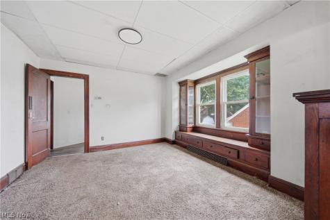 1304 W Waterloo Road Akron OH 44314