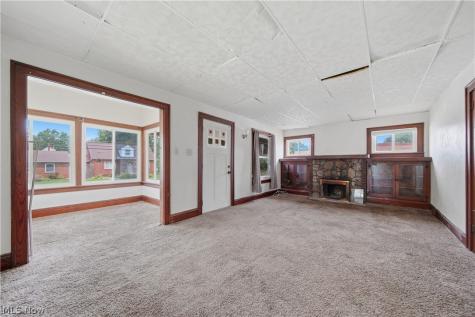 1304 W Waterloo Road Akron OH 44314
