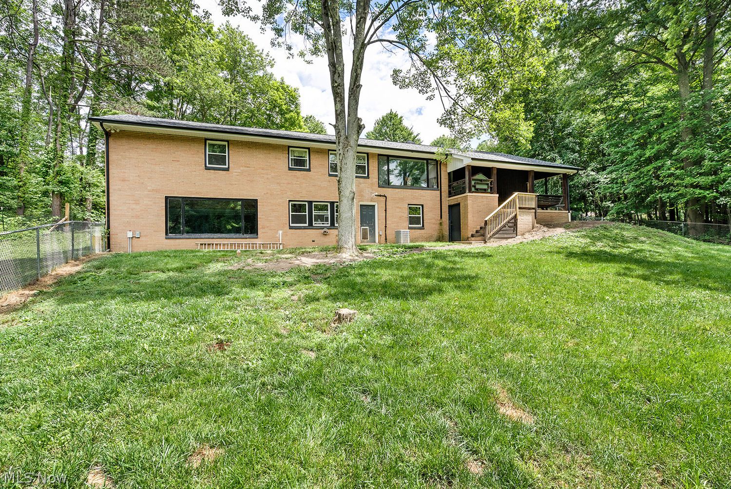 4870 Logan Way Hubbard OH 44425