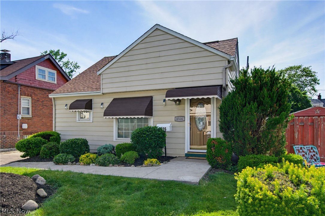 4526 W 172nd Cleveland OH 44135