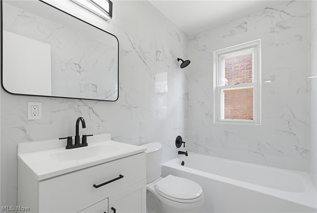 4526 W 172nd Cleveland OH 44135