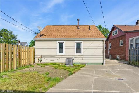 4526 W 172nd Cleveland OH 44135