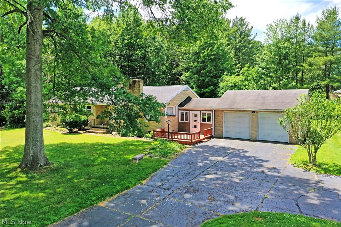 2141 North Road NE Warren OH 44483