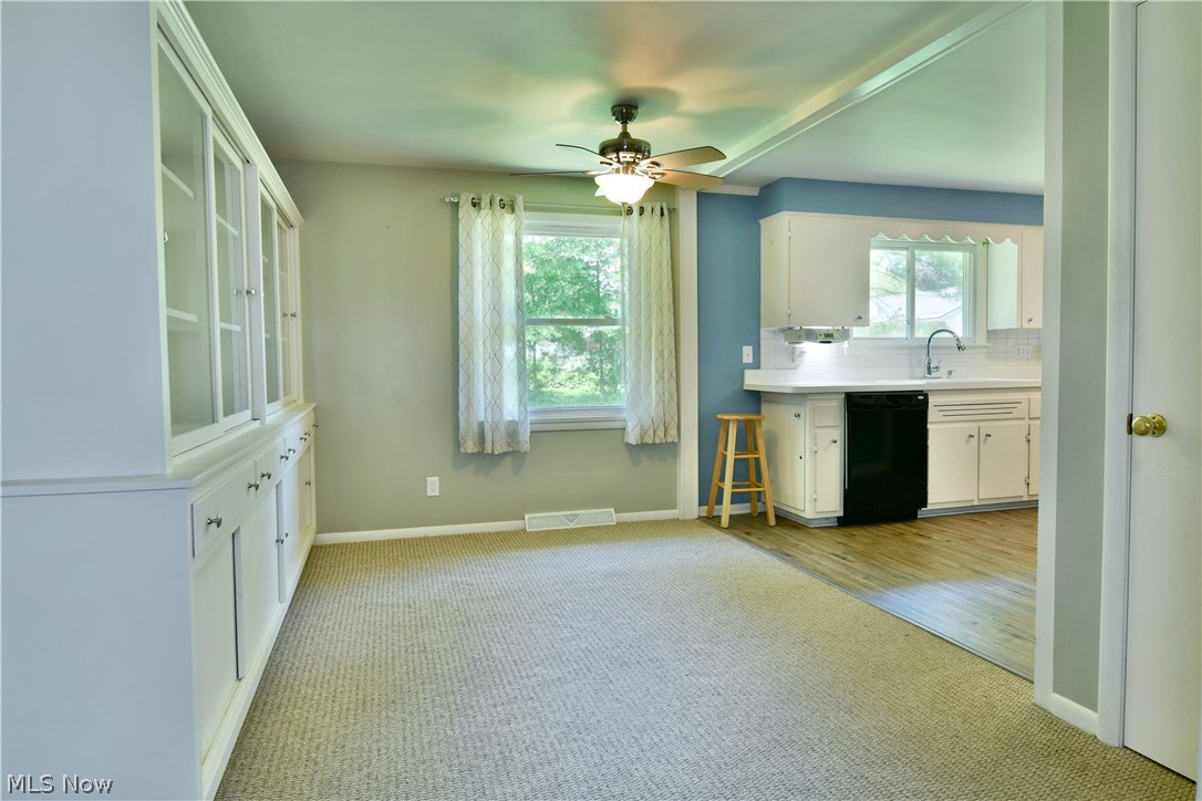 2141 North Road NE Warren OH 44483