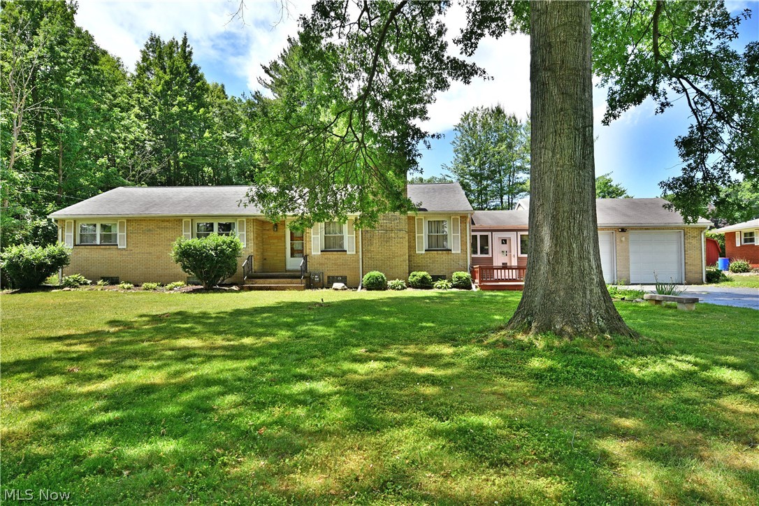2141 North Road NE Warren OH 44483