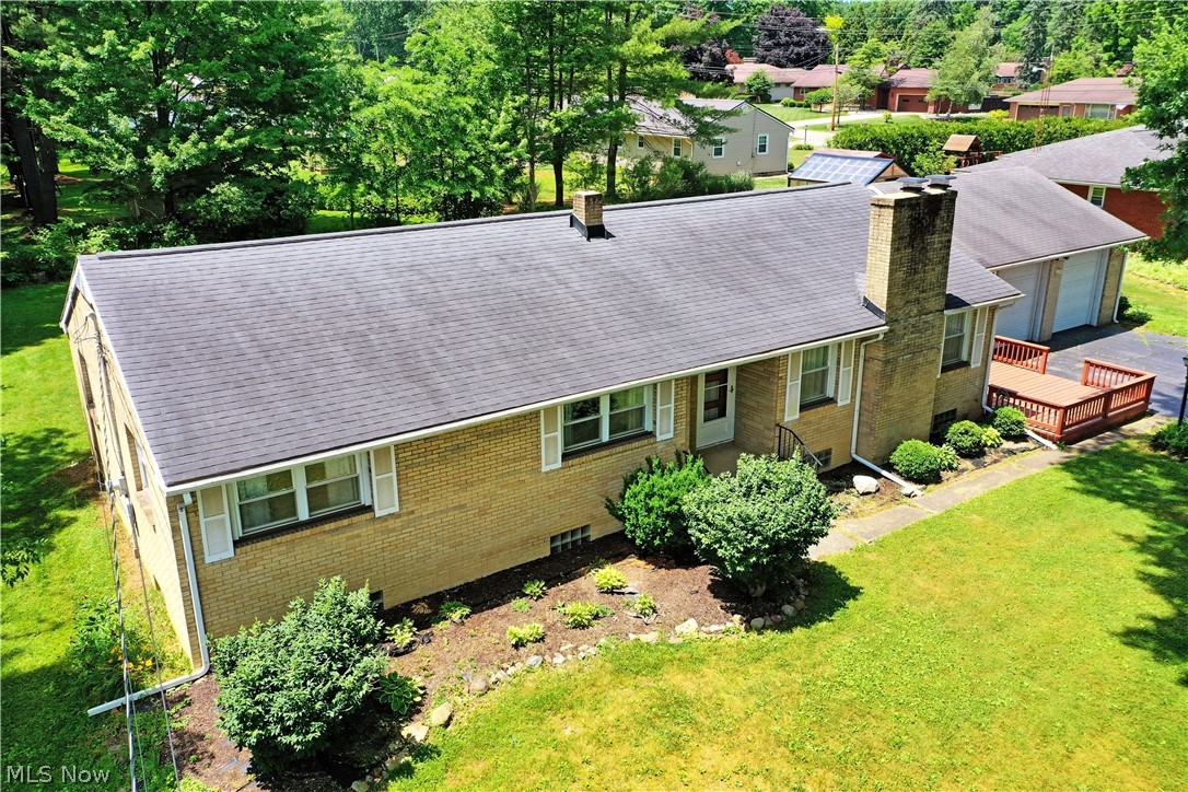 2141 North Road NE Warren OH 44483