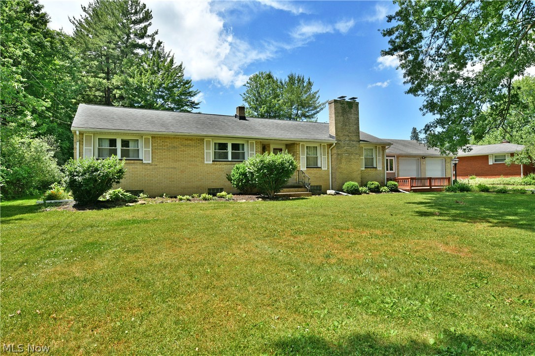 2141 North Road NE Warren OH 44483