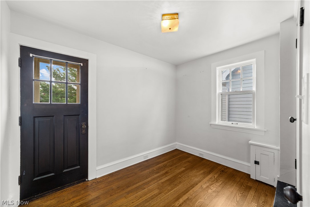 1281 Chase Avenue Lakewood OH 44107