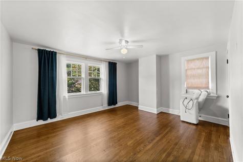 1281 Chase Avenue Lakewood OH 44107