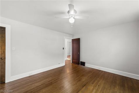 1281 Chase Avenue Lakewood OH 44107