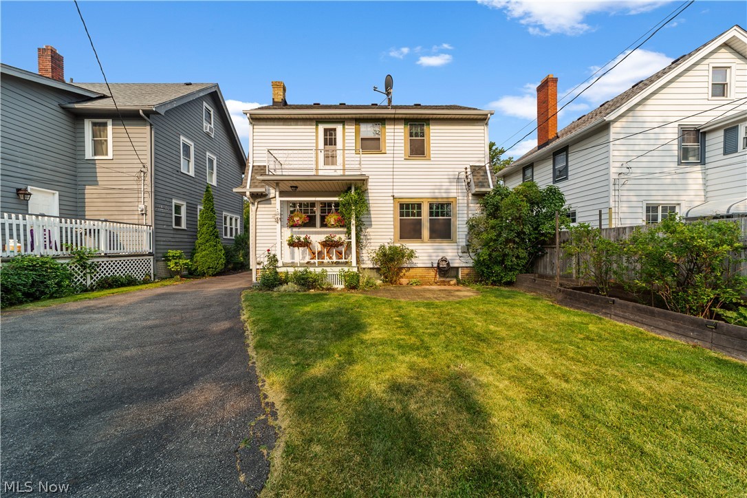 1281 Chase Avenue Lakewood OH 44107