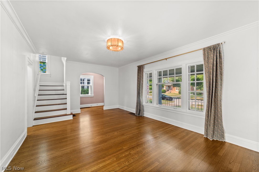 1281 Chase Avenue Lakewood OH 44107