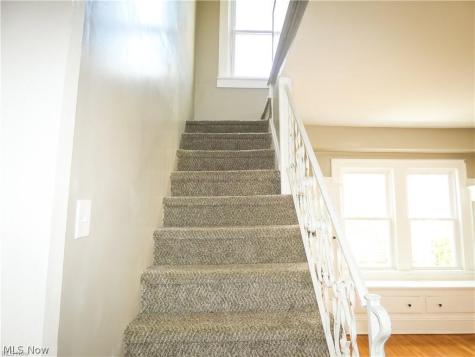 3922 Grosvenor Road South Euclid OH 44118