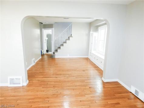 3922 Grosvenor Road South Euclid OH 44118