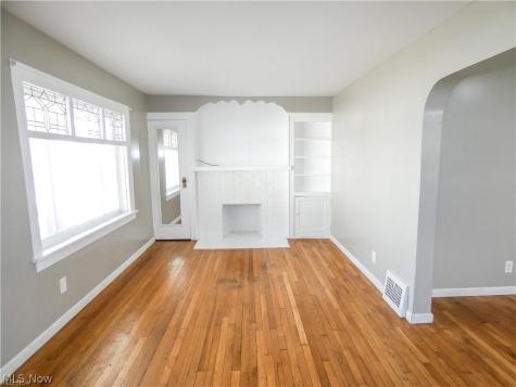 3922 Grosvenor Road South Euclid OH 44118