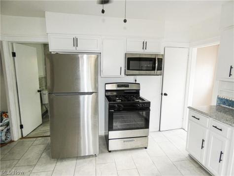 3922 Grosvenor Road South Euclid OH 44118