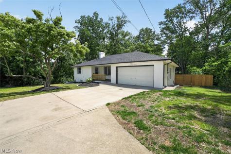 7819 Ridge Road Parma OH 44129