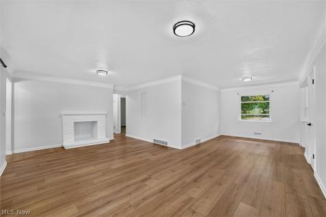 7819 Ridge Road Parma OH 44129