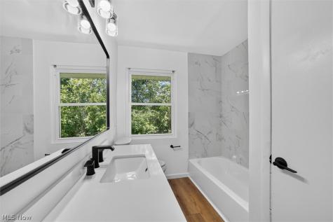 7819 Ridge Road Parma OH 44129
