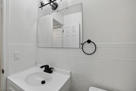 7819 Ridge Road Parma OH 44129