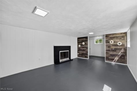 7819 Ridge Road Parma OH 44129