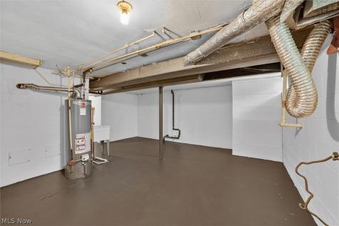 7819 Ridge Road Parma OH 44129