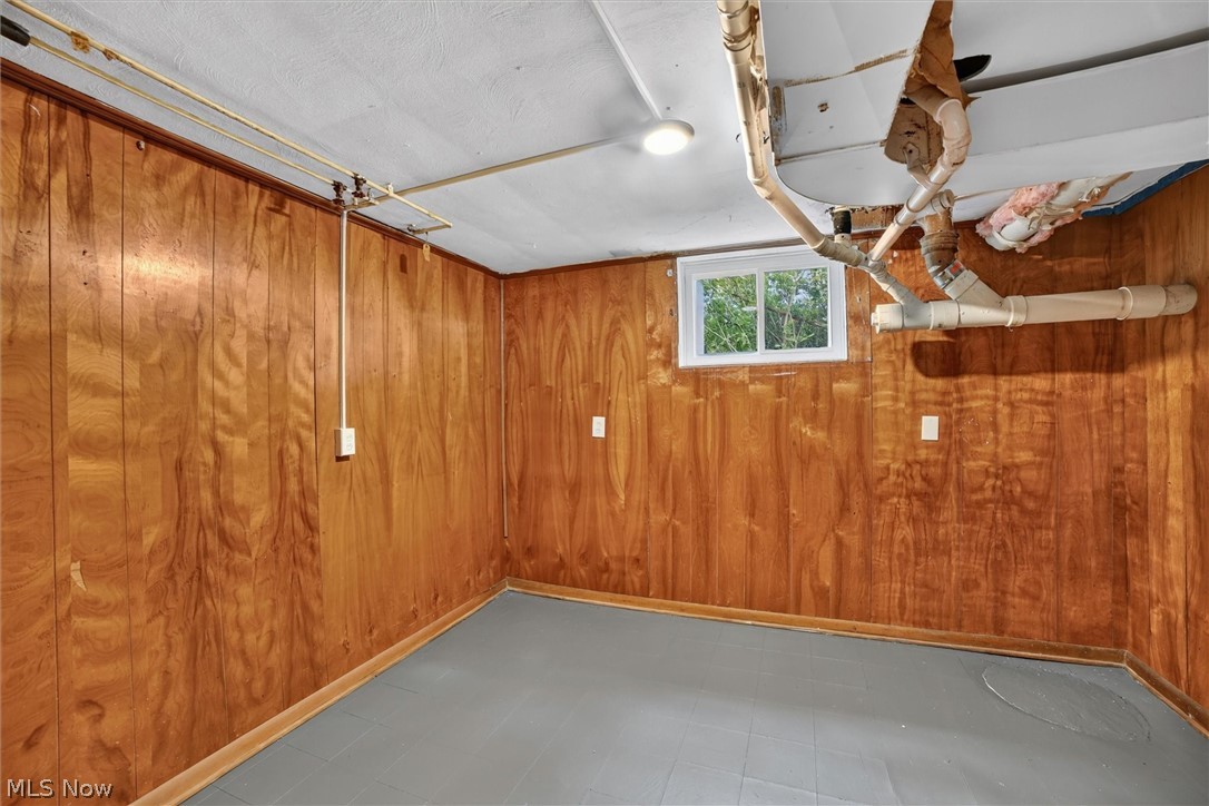 7819 Ridge Road Parma OH 44129